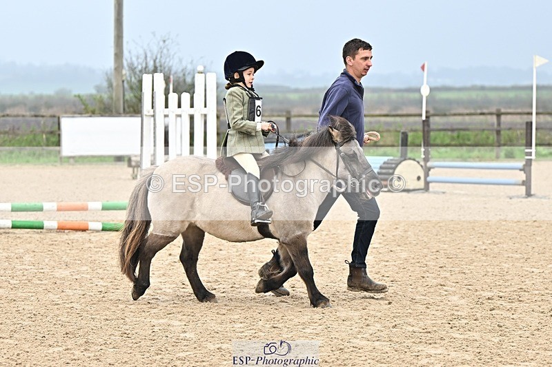 241110-102158-00268 - 40cm Showjumping