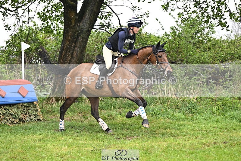 250418-140623-05427 - 212-Lucy.Lloyd-WATERNISH.BRIDLE.LANE