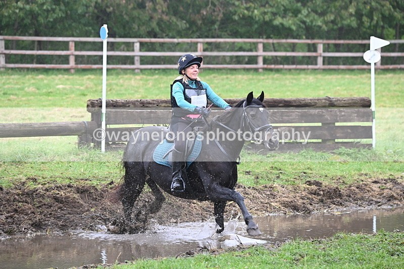 WJ6_9572 - Time at Photographer 14:46 to 14:57