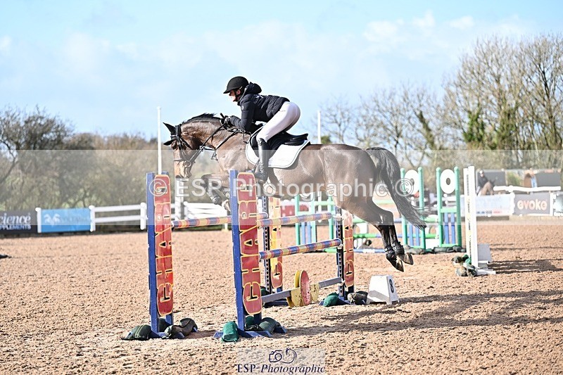 260220-143427-00905 - Cls 6 Foxhunter and 1.20m
