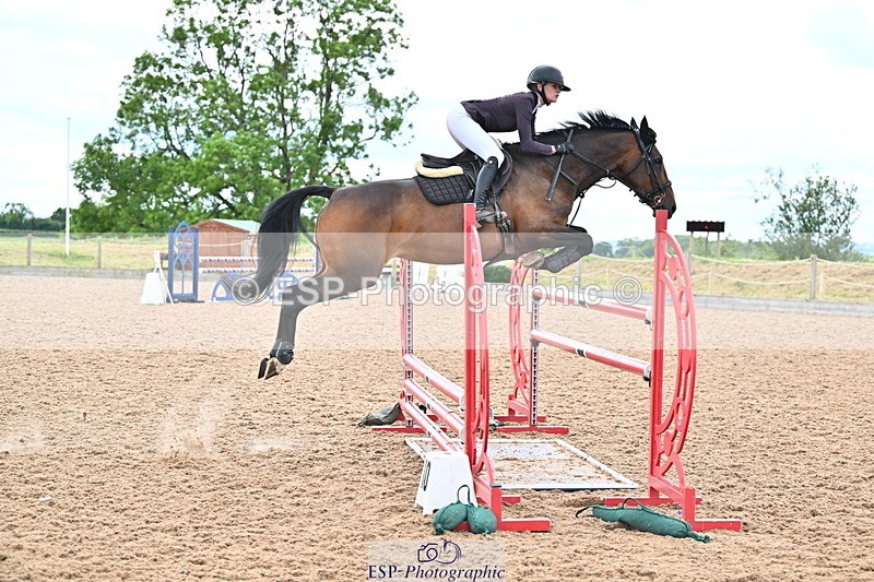 240608A-142313-02738 - Cls 5 Snr Foxhunter and 1.20m Open