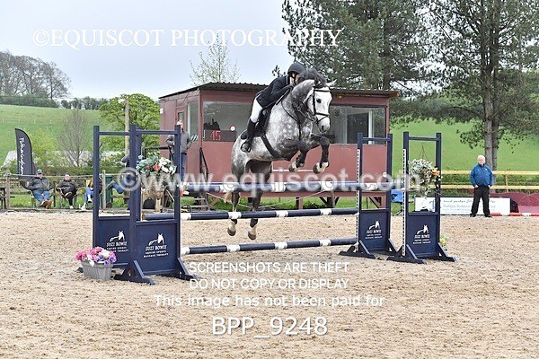 BPP_9248 - CLASS 30 SUN Senior Newcomers/ 1.10m Open