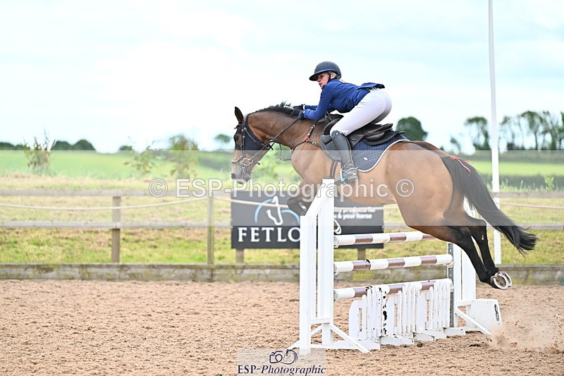 240608A-132849-02560 - Cls 4 Snr Newcomers and 1.10m Open