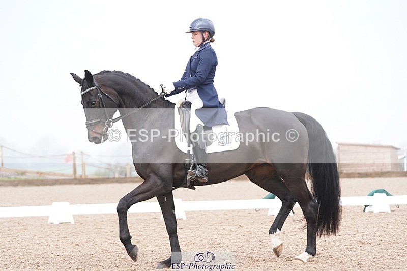 250404-102010-04268 - 003-Abbie.Newbury-Seagry.Firstamour