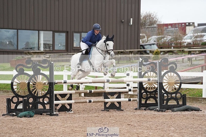 251109-104003-03432 - Cls 19 Snr 1.05m Open