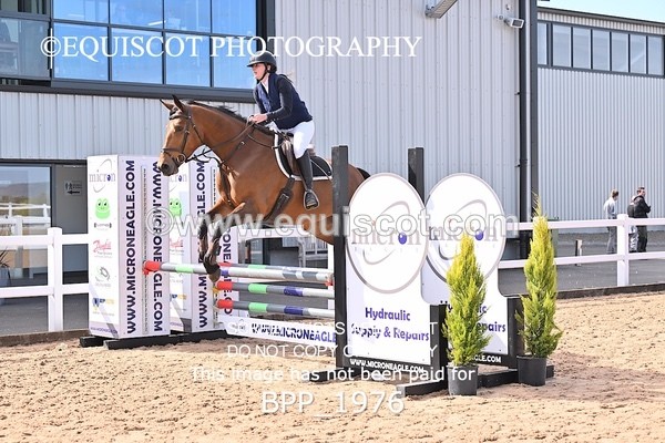 BPP_1976 - CLASS 3 - FRI - Senior British Novice/90cms Open