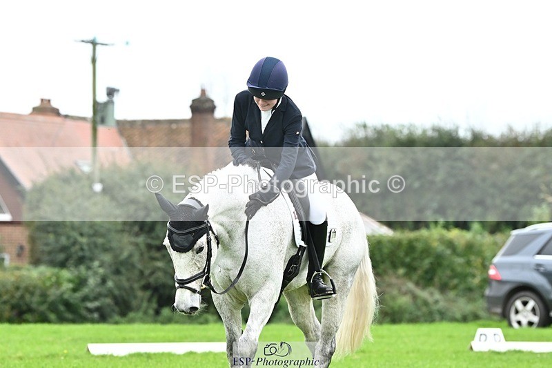 241024-123225-02773 - 326-Eloise.Hawtin-TULLIBARDS.CLONEENAGH.TED