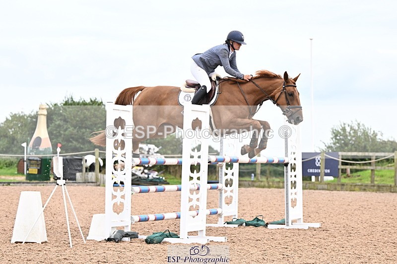 240828A-164020-01389 - Cls 5 Snr Foxhunter and 1.20m Open