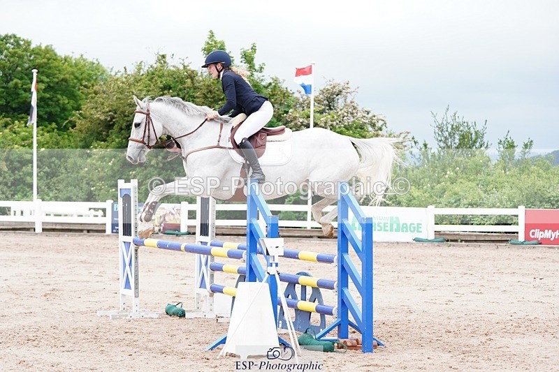 250524-120300-06507 - Cls 21 A&B Snr Disco & 1.00m Open