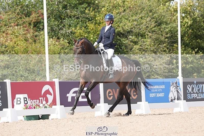 250906-134512-03381 - 113-Nicole.JahanshahiVirtual.Attraction