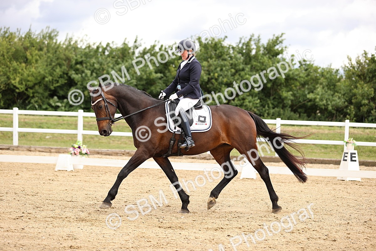 SBM_001996 - Class 2 - Novice 4 - 10.36-11.39