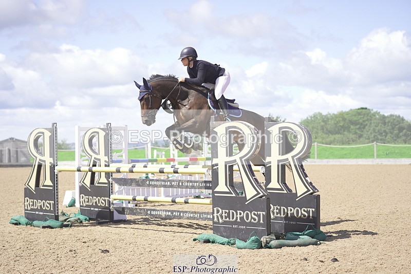 230806A-114358-01646 - Cls 13 Snr Newcomers & 1.10m Open