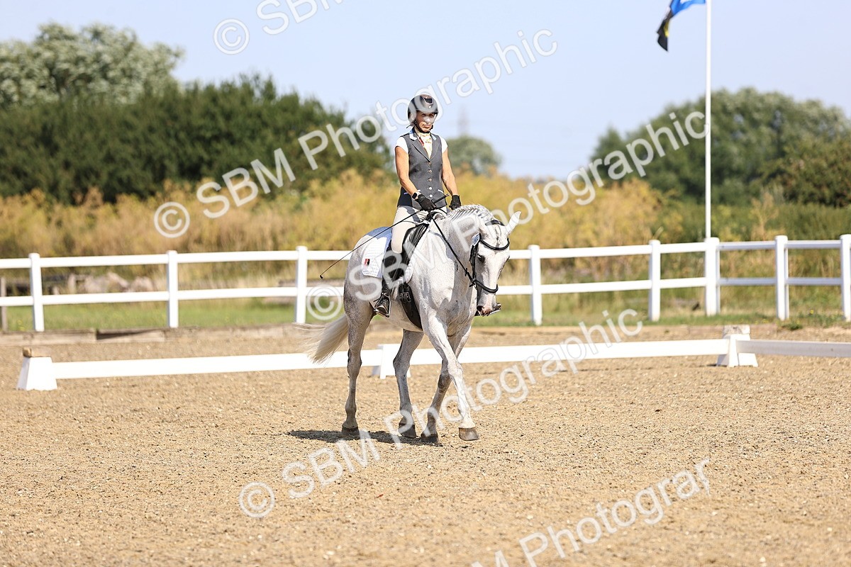 SBM_009262 - Novice 5 - 9.50-10.53
