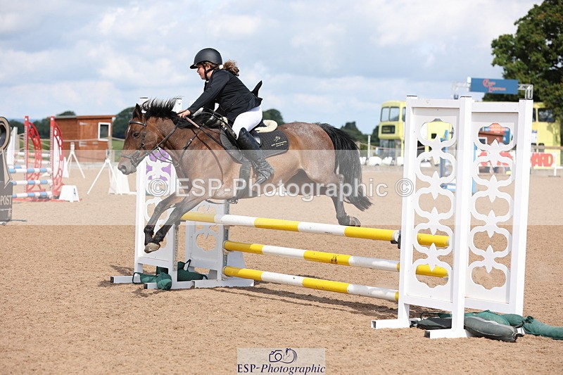 240714A-100046-01690 - Cls 3 A&B Pony BN & 80cm Open