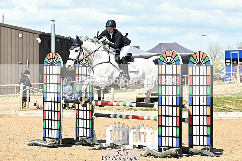 250416-133939-01185 - Cls 4 Newcomers and 1.10m