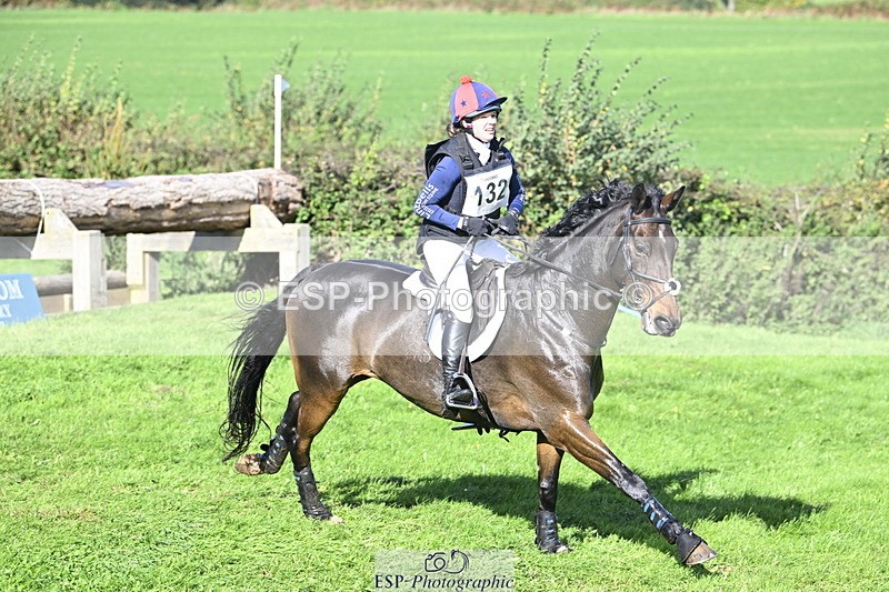 251024A-123325-11197 - B-132-Hannah.R.Jones