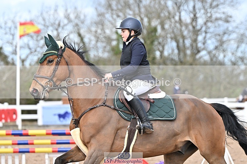 250328-103530-01289 - Cls 8 British Novice and 90cm