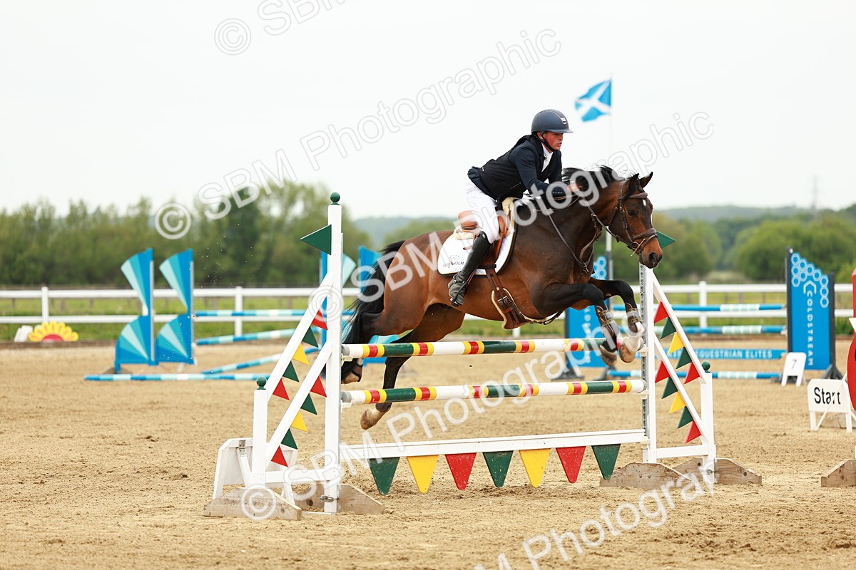 SBM_001087 - Class 4 - Senior Newcomers - 1.10m