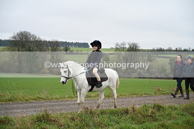 WJ7_9680 - Walk out..