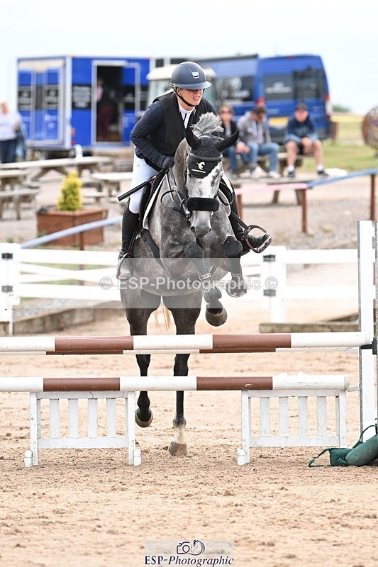 250727-084400-08586 - Cls 31 British Novice and 90cm