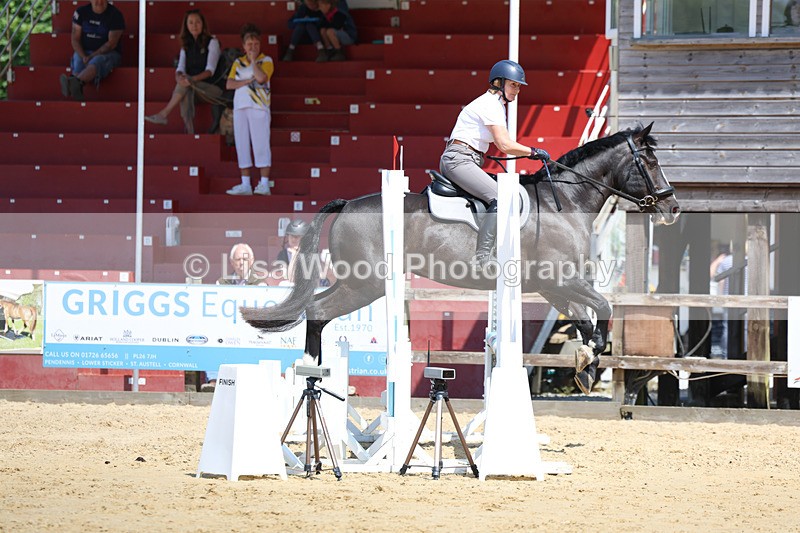 3E7A9719 - Class 8: Senior 80cm