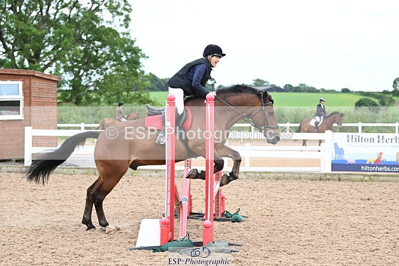 240611A-165329-00330 - 70cm