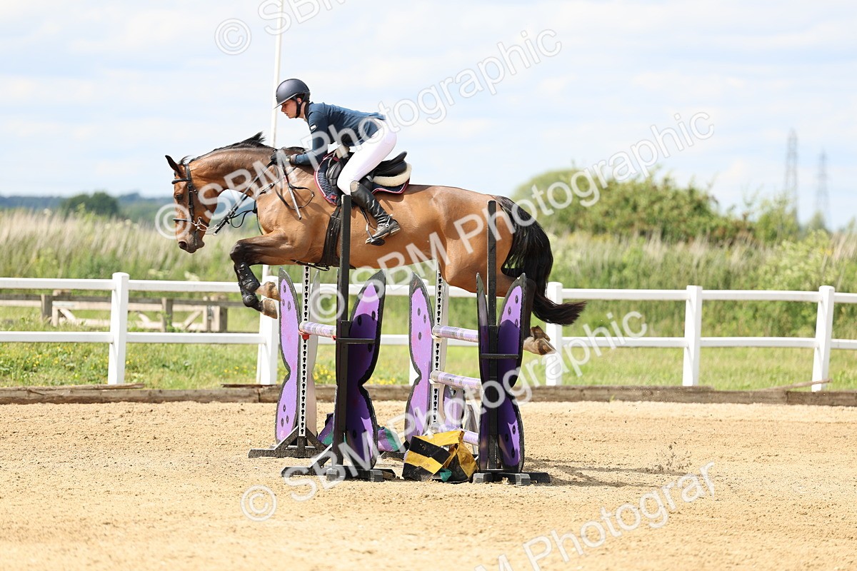 SBM_006013 - Class 19 - Senior Newcomers - 1.10m