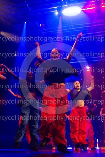 01637 - Noughtie Girl