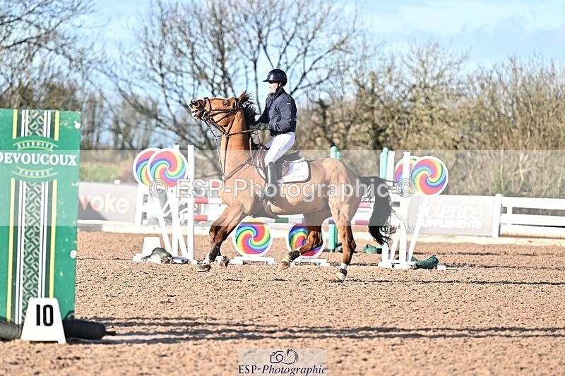251203-134300-00700 - Cls 5 Foxhunter and 1.20m Open