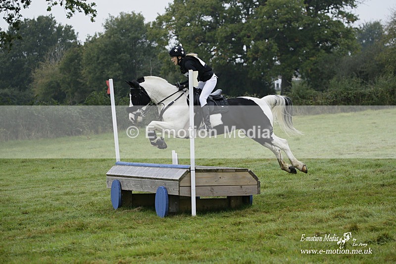 WWHT 171021 0167 - Novice Restricted (0.80m)  17/10/21