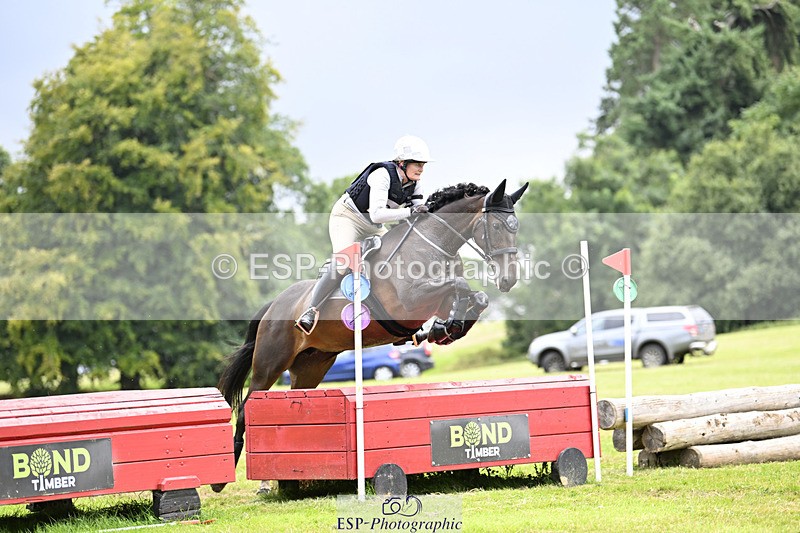 240825X-172304-37717 - 80cm XC 16.30 to 17.30