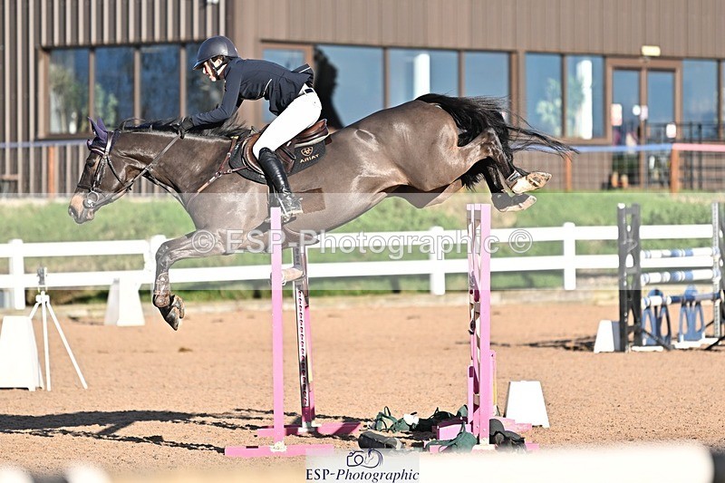 241120X-133643-00561 - Cls 05A&B Snr Fox & 120 Open