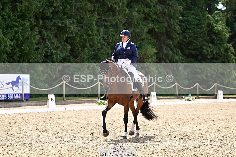 260802A-120818-06104 - Novice Silver break- end
