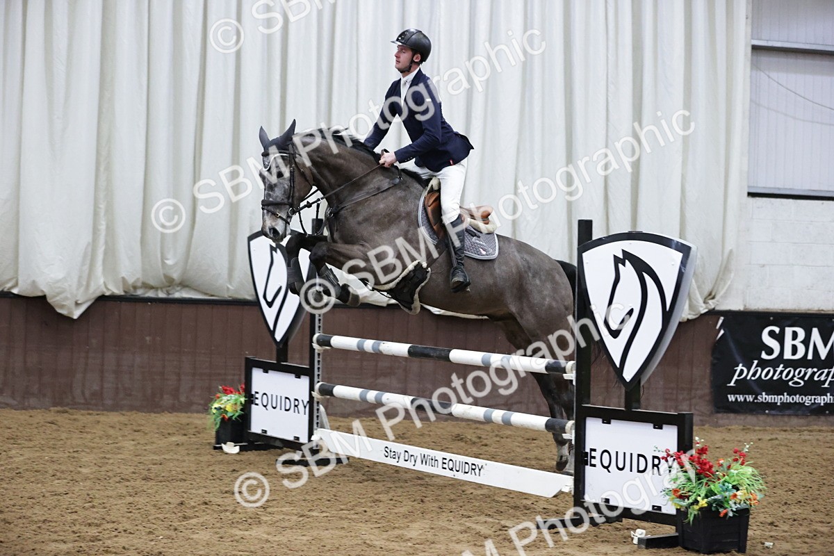 SBM_000726 - Class 3 - Nupafeed Supplements Senior Discovery/ 1m Open