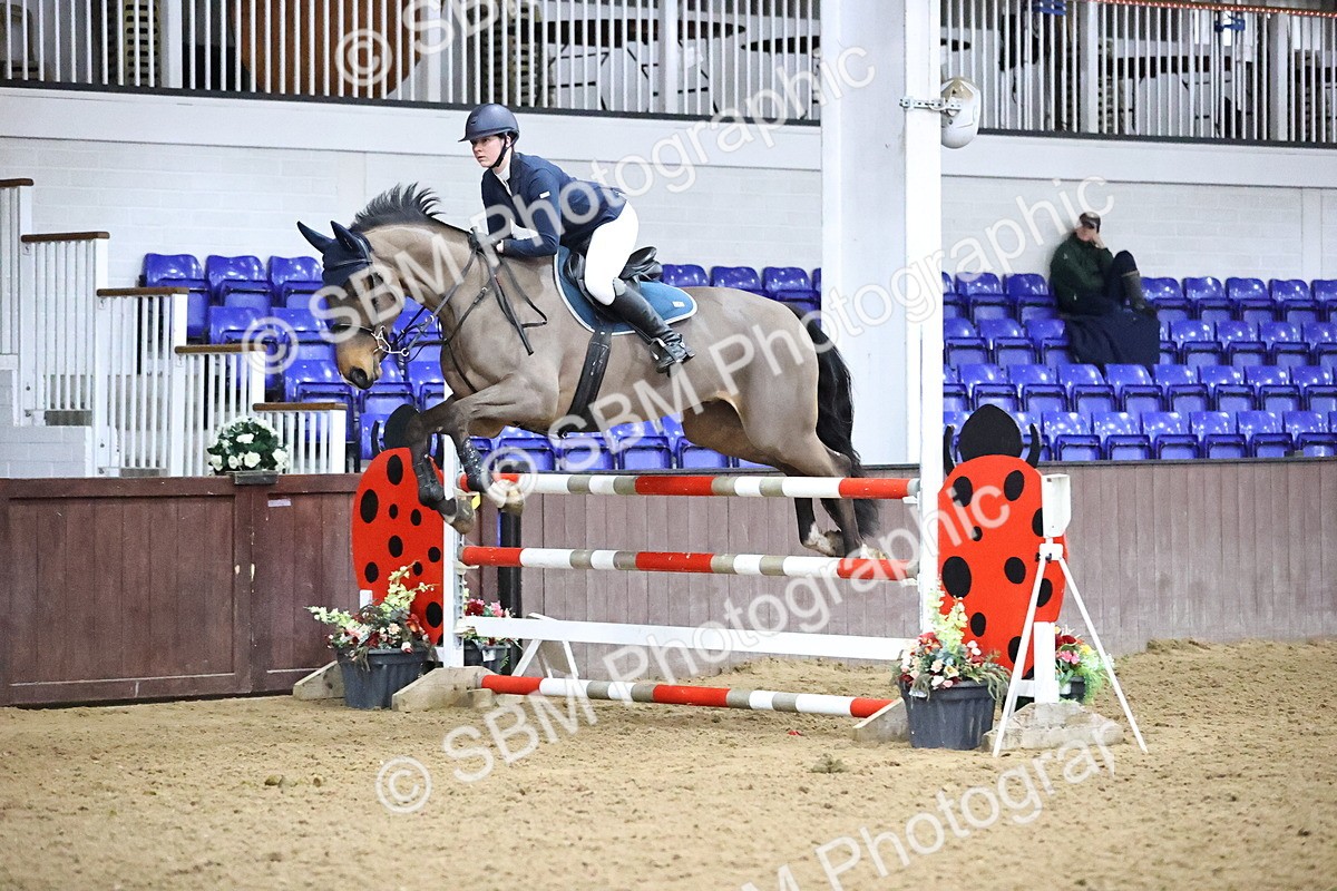 SBM_010137 - Class 25 - Equestrian Senior Foxhunter 1.20m
