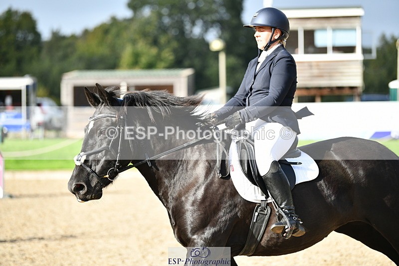 251004A-154842-01988 - Classes 8 & 9 70cm