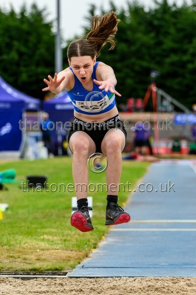 Sen25SAT-923599 - Field Female Set Two