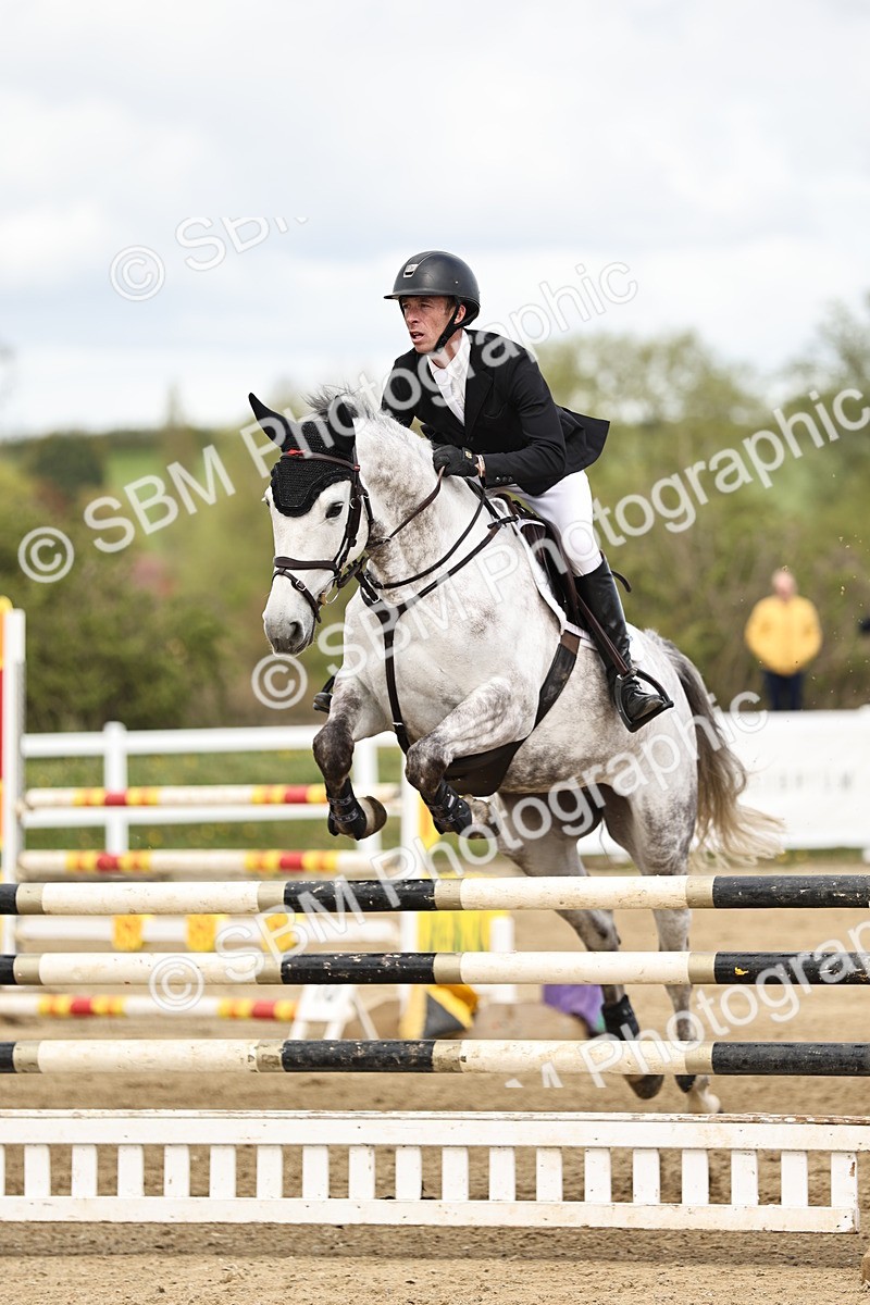 SBM_001269 - Class 4 - Senior Newcomers - 1.10m