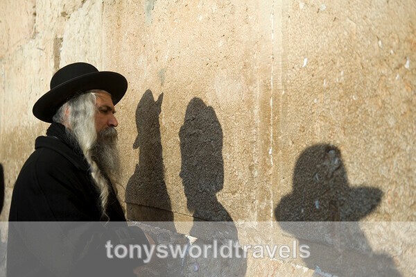 Shadows - World's Major Religions