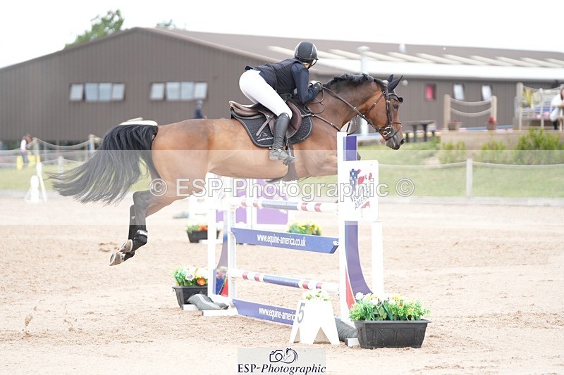 250801-110339-04845 - Cls 14 Snr Fox 1st Rnd