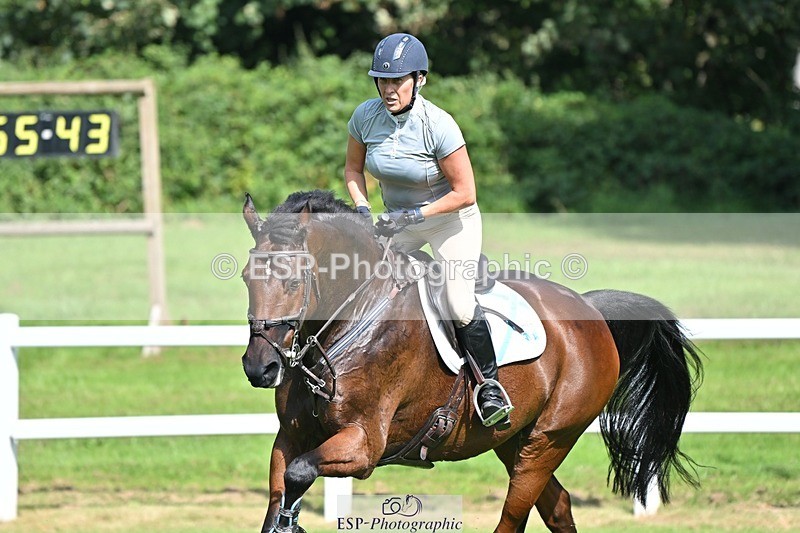 230909-121316-05415 - Cls 11 Snr Foxhunter & 1.20m Open