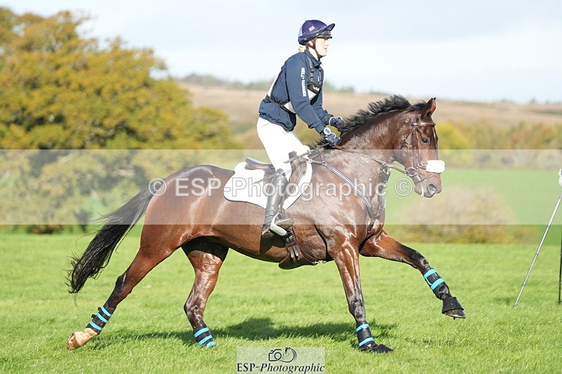 251024A-105402-06993 - A-007-Maja.Hullah