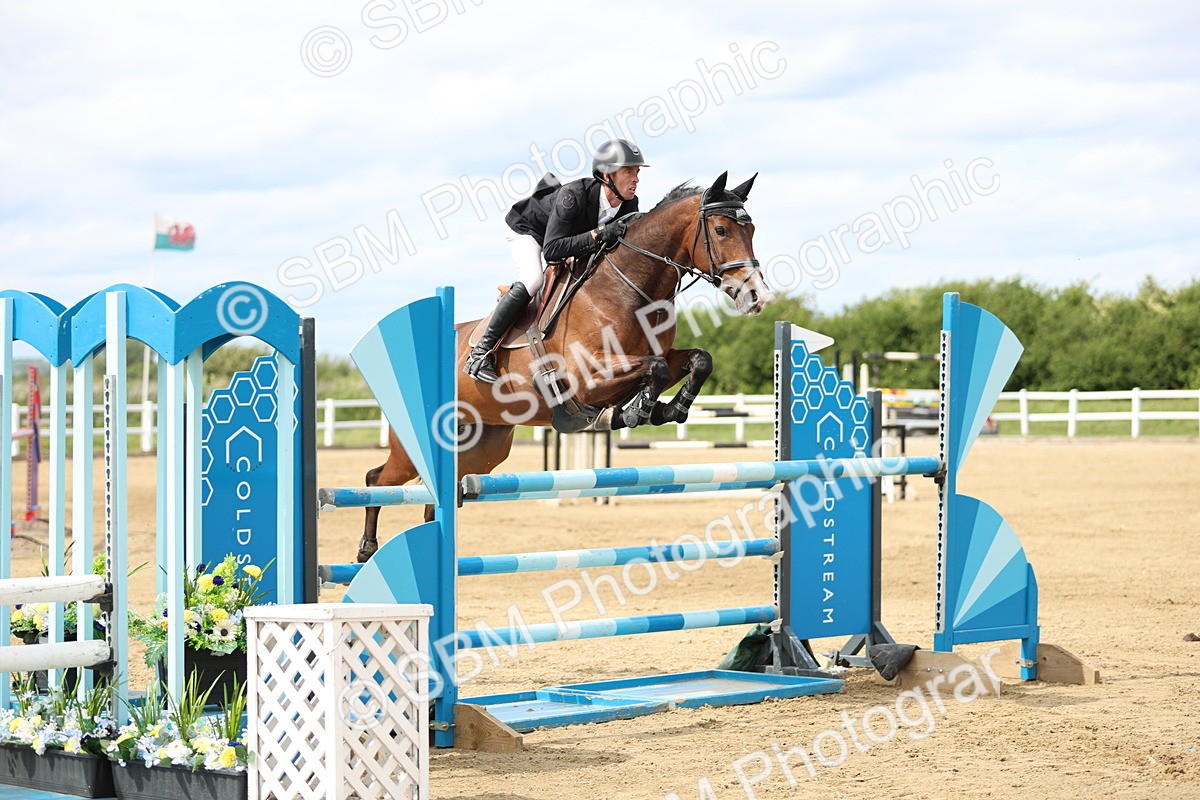 SBM_001211 - Class 5 - Senior Foxhunter - 1.20m