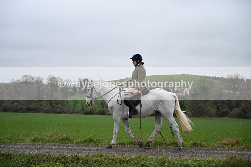 WJ7_9647 - Walk out..