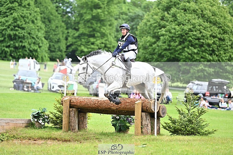 240525-145408-16095 - 207-IE_MR_MCGREGOR-Will_Furlong