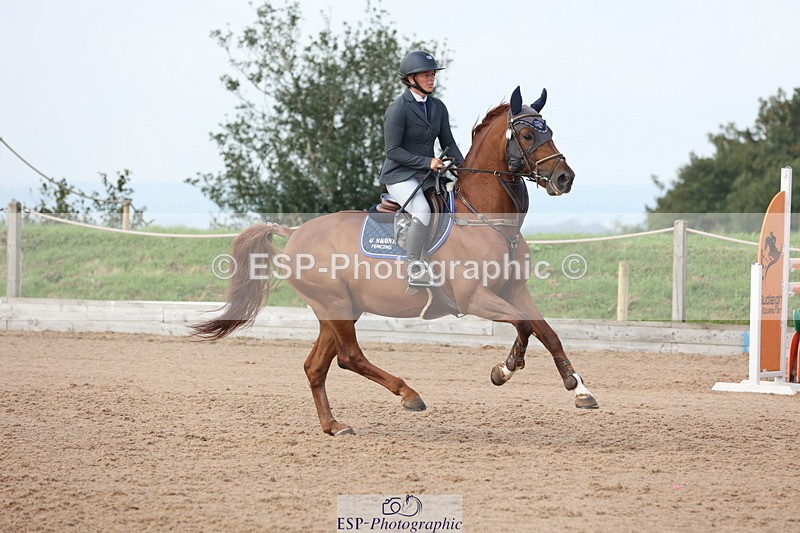 230915A-105403-01571 - Cls 2 Snr Foxhunter