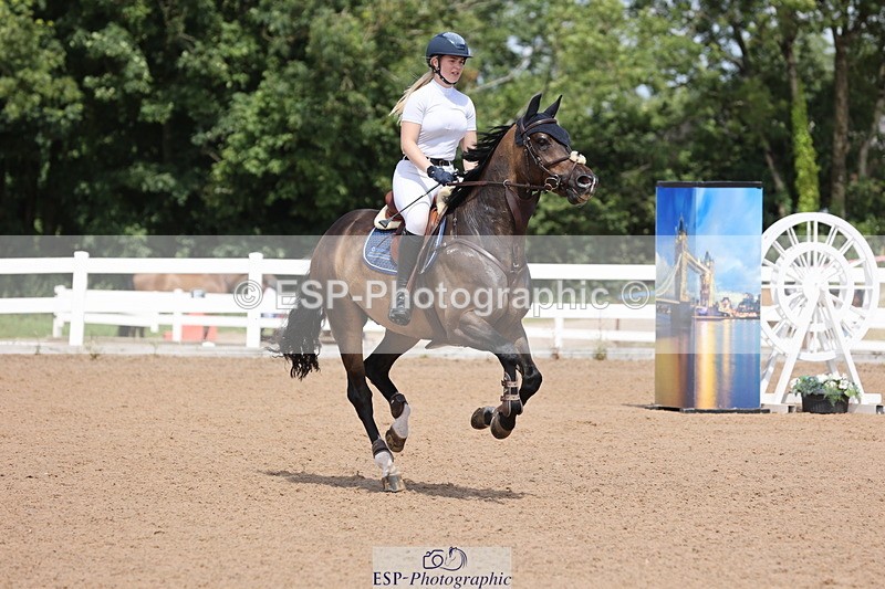 240718A-131030-05442 - Cls 9, 1 Star Bronze Tour 1.10m