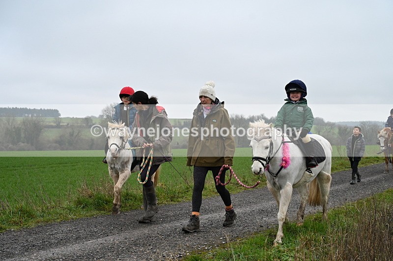 WJ7_9860 - Walk out..