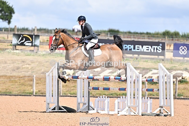 260819-143125-01122 - Cls 6 Foxhunter and 1.20m