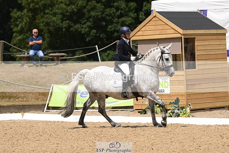 250720A-123159-10340 - 022-Vanessa.Capps-Catch.the.Moment